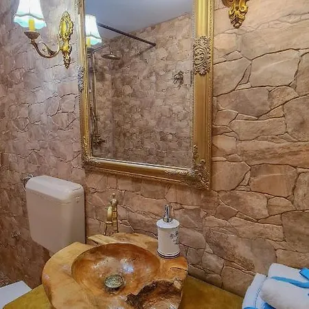Kaya House Apartman Nerezisca