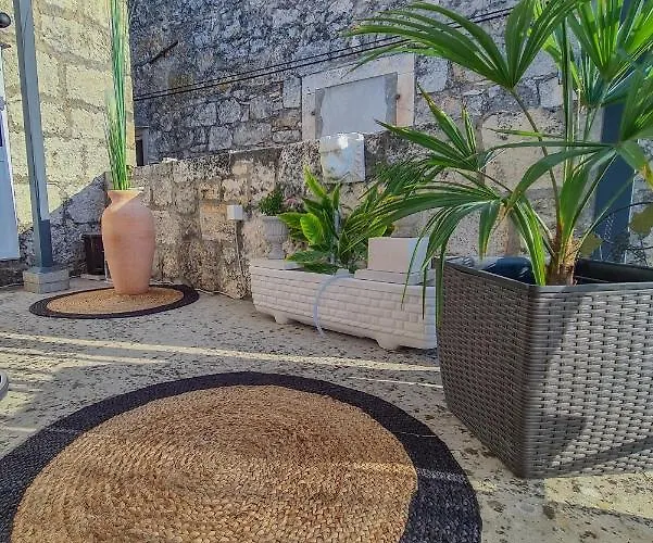Kaya House * Nerezisca