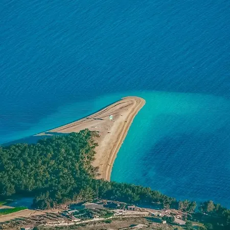 Kaya House Nerezisca