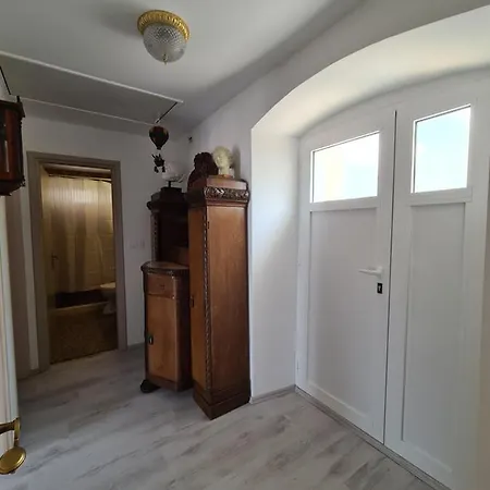 Kaya House Apartman Nerezisca
