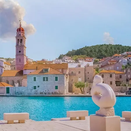 Kaya House Nerezisca