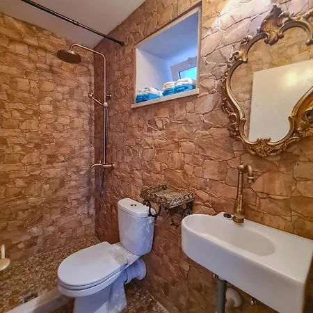 Kaya House * Nerezisca